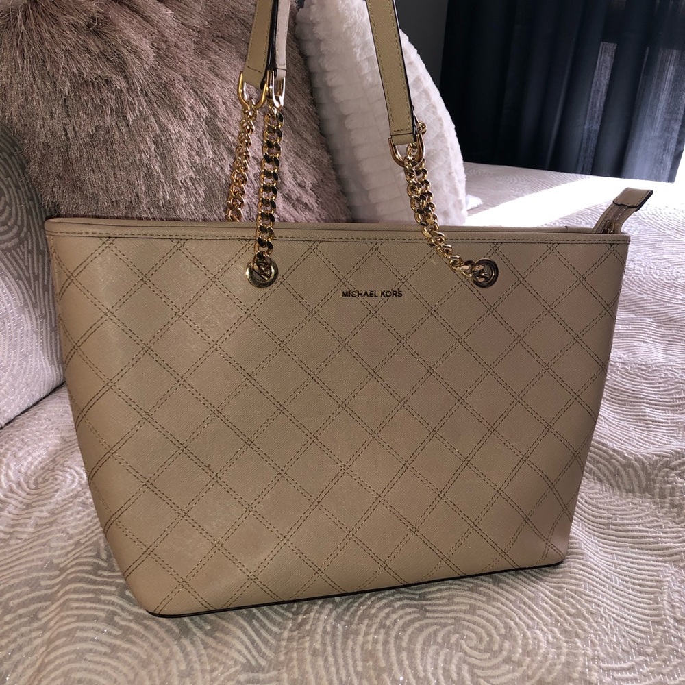 Michael Kors tote bag & clutch